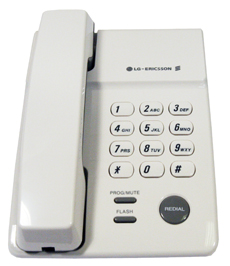 Телефон Ericsson-LG GS-5140